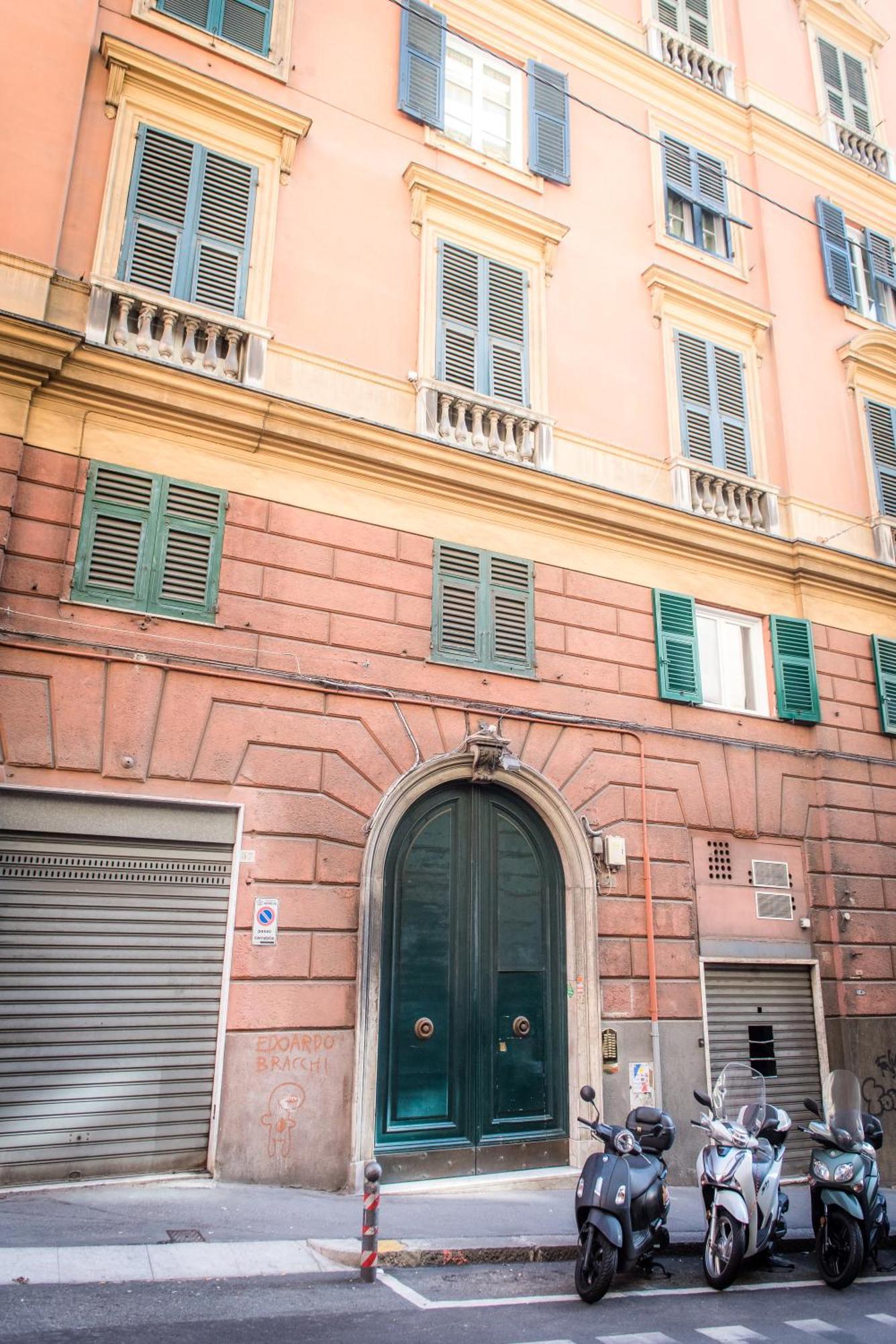Free Parking - Centro Citta Via Caffaro Appartement Genua Buitenkant foto